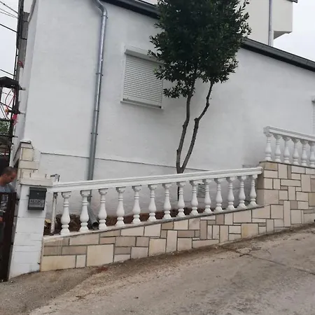 Apartamento Spacious With Large Parking Lot Trogir